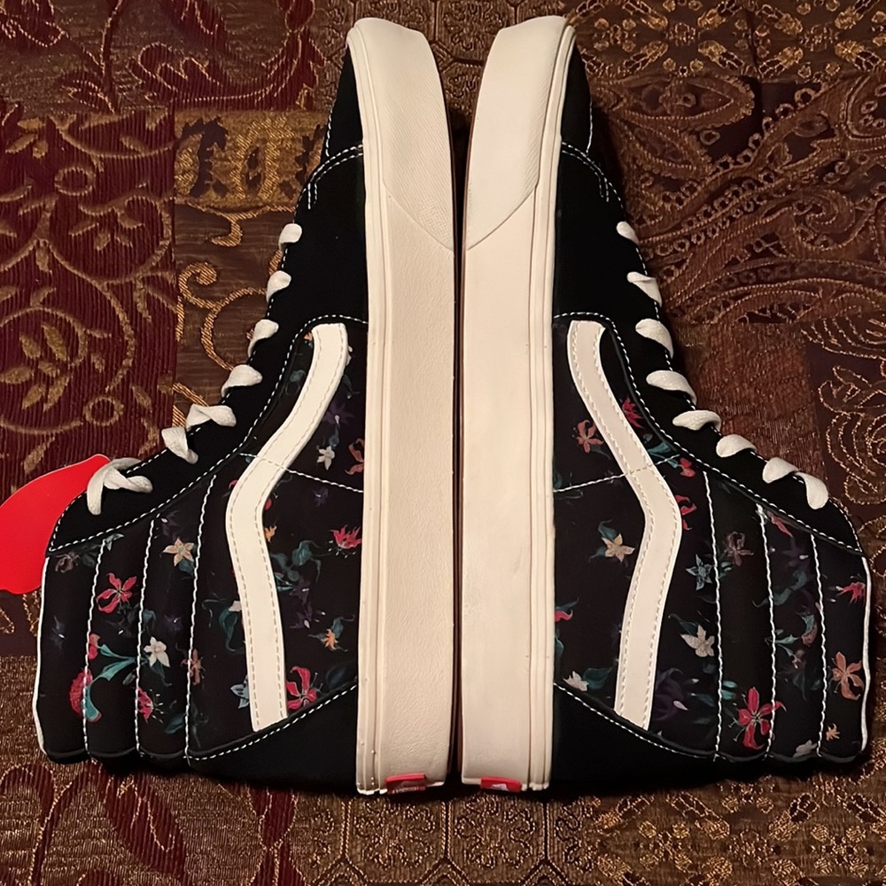 Vans Old Skool Suede and Canvas Lace Up High - Picture 6 of 7